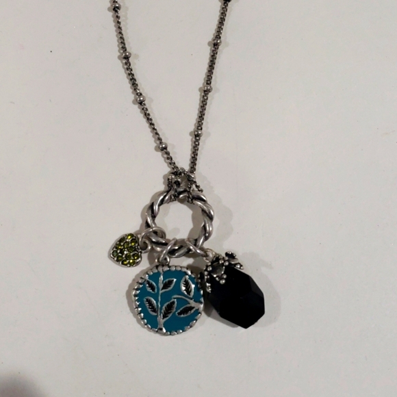 🌿 Silver Chic Charm Pendant Necklace – Tree of Life & Gemstone Accents - 34" 🌿 - Picture 4 of 9